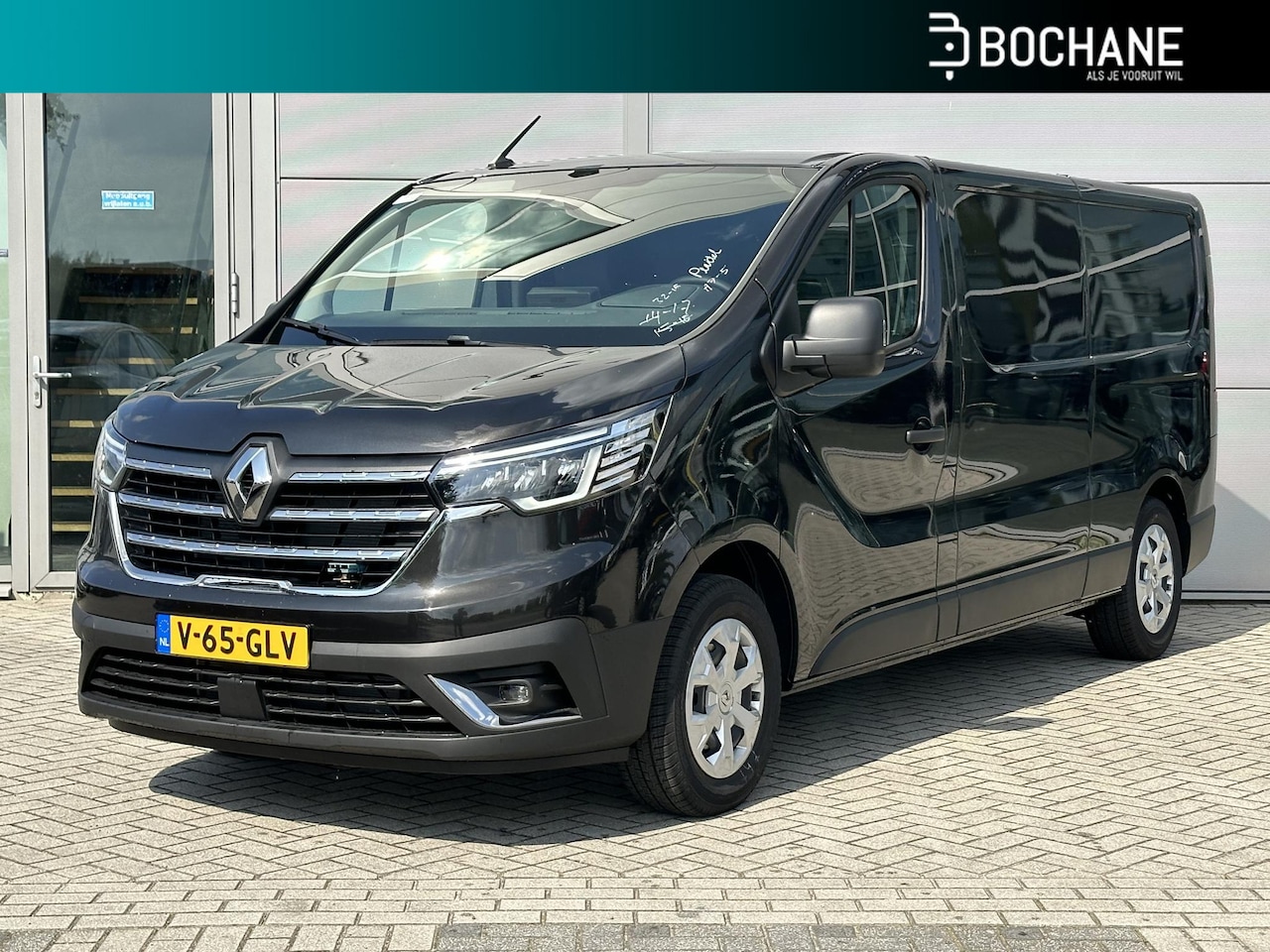 Renault Trafic - 2.0 Blue dCi 130 T30 L2H1 Advance | CLIMATE CONTROL | NAVIGATIE | TREKHAAK | CAMERA | 3-ZI - AutoWereld.nl