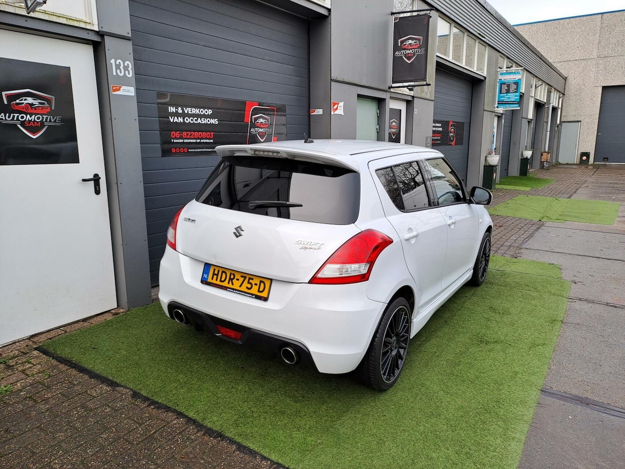 Suzuki Swift - 1.6 Sport 136PK 5DRS Keyless Xenon Clima Cruise - AutoWereld.nl