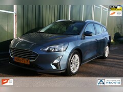 Ford Focus Wagon - 1.0 EcoBoost Titanium Business, NAVIGATIE, PANORAMADAK, TREKHAAK, WINTERPAKKET