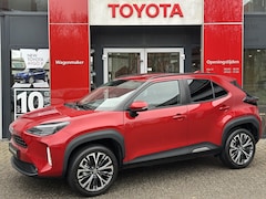 Toyota Yaris Cross - 1.5 Hybrid 130 Executive NIEUW DIRECT LEVERBAAR KEYLESS STOELVERW GETINT GLAS DAB+ 18'' LI