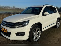 Volkswagen Tiguan - 1.4 TSI R-Line Edition 161PK 2014 NAVI CLIMA TREKHAAK GARANTIE