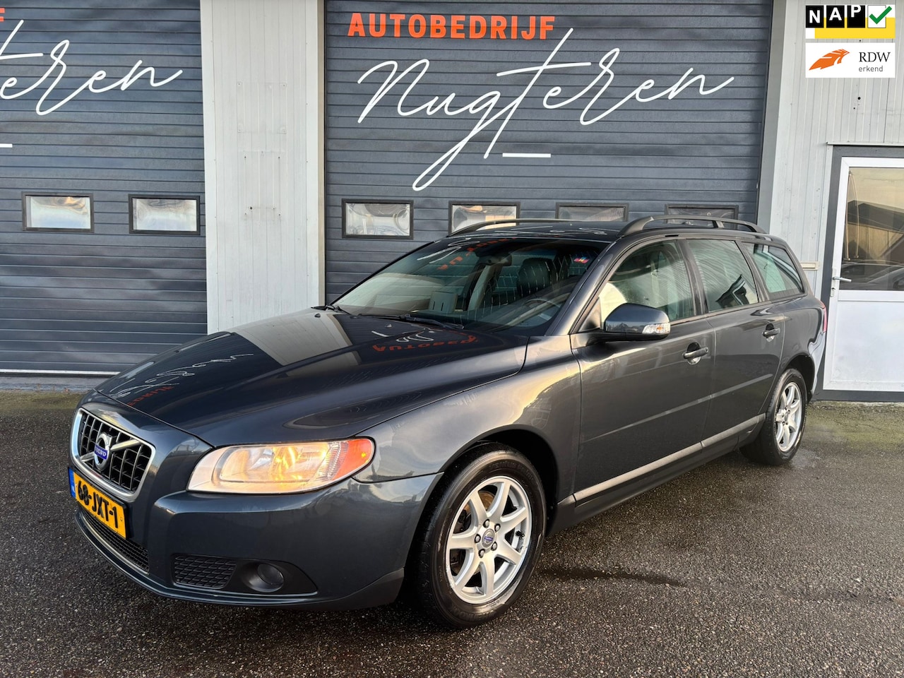 Volvo V70 - 2.0D Momentum Euro 5 Navi Leer Dvd for the kids - AutoWereld.nl