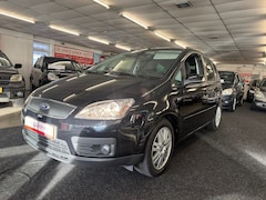 Ford Focus C-Max - 2.0-16V Ghia. Dealer onderhouden, cruise control, trekhaak en meer