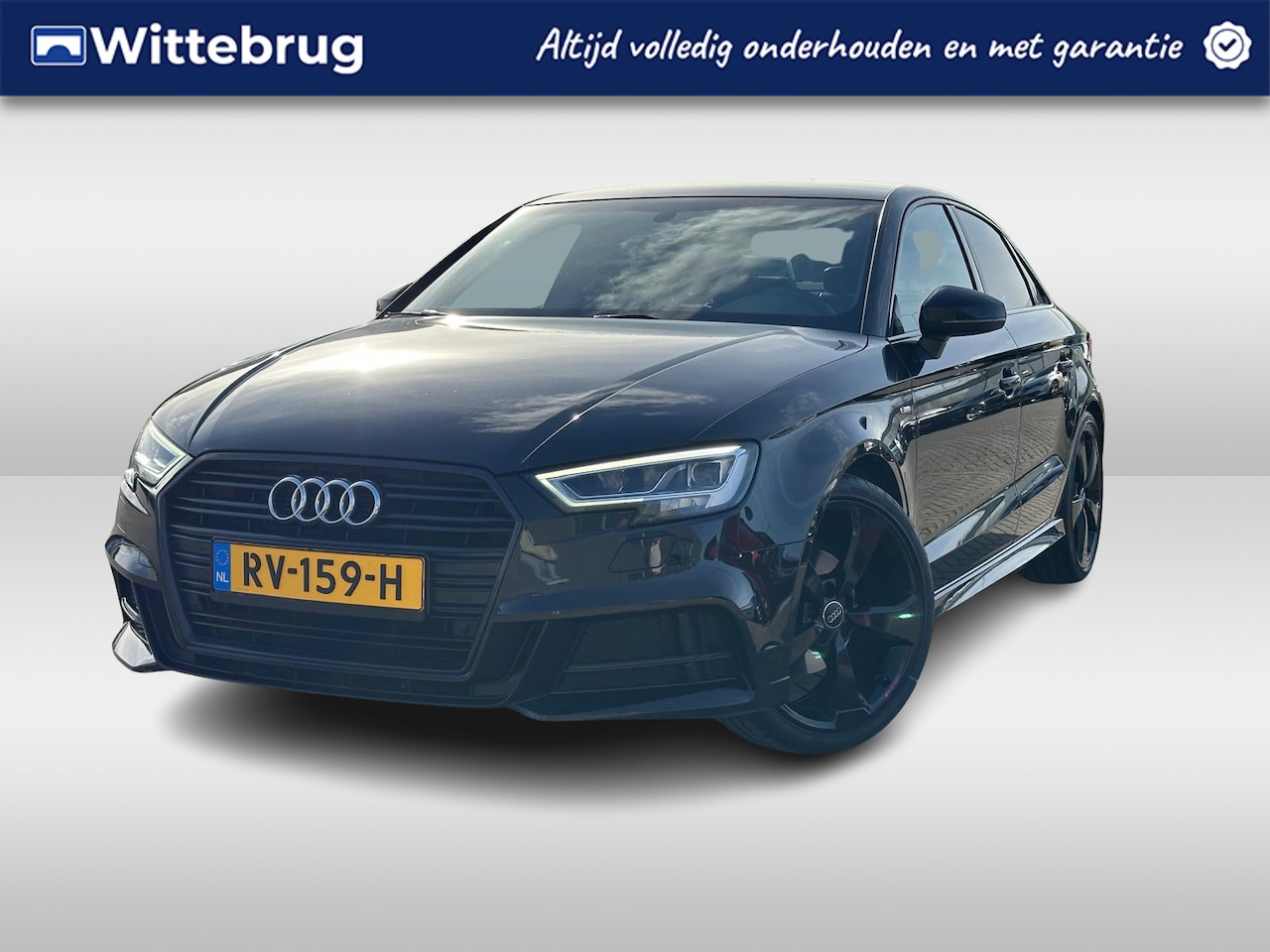 Audi A3 Limousine - 1.5 TFSI CoD Sport S Line Edition / 3 x S-line / Half leer alcantra / Navi / 19 Inch / Par - AutoWereld.nl