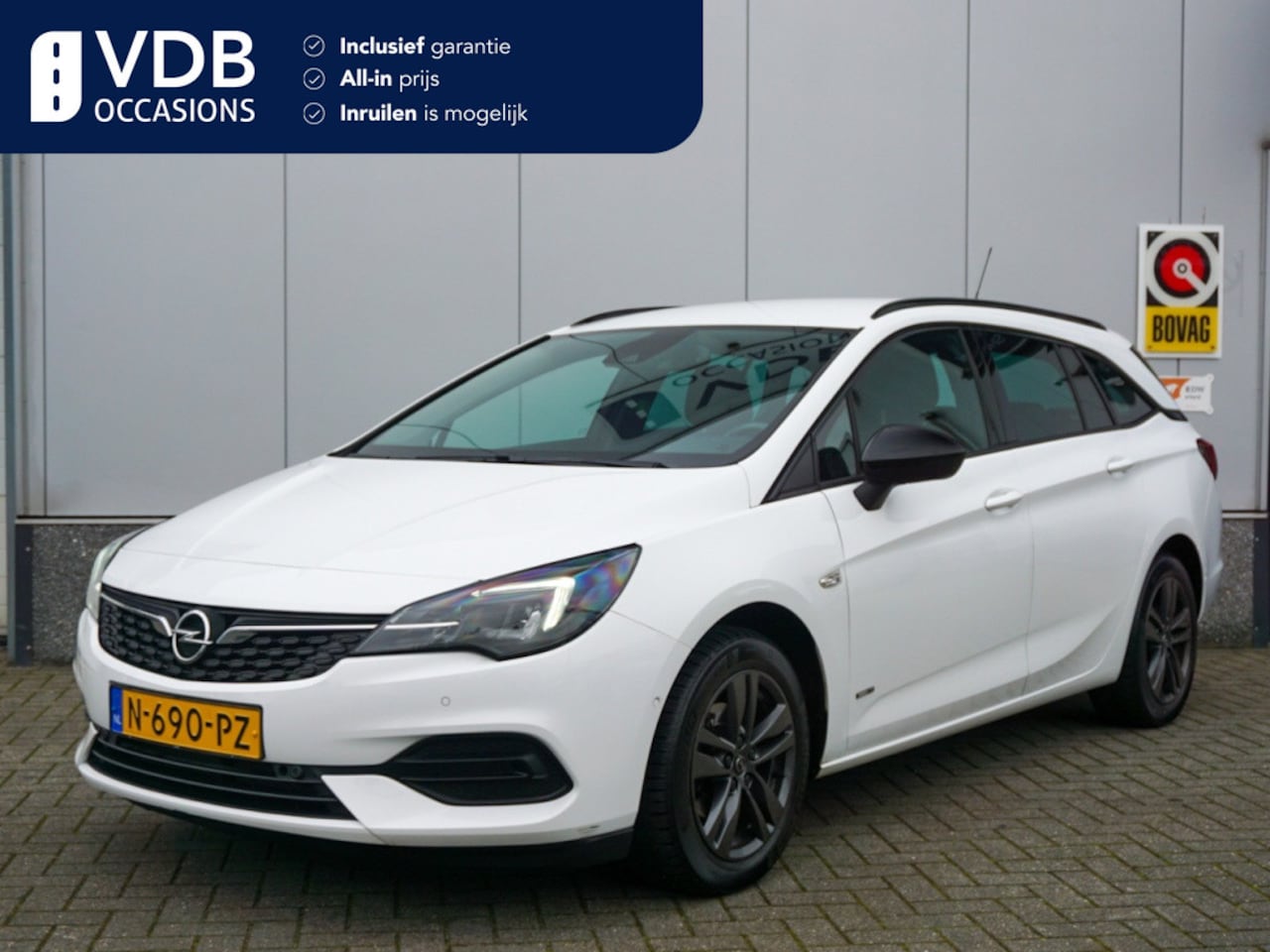 Opel Astra Sports Tourer - 1.2 Design & Tech Trekhaak | Camera | CarPlay | NAP - AutoWereld.nl