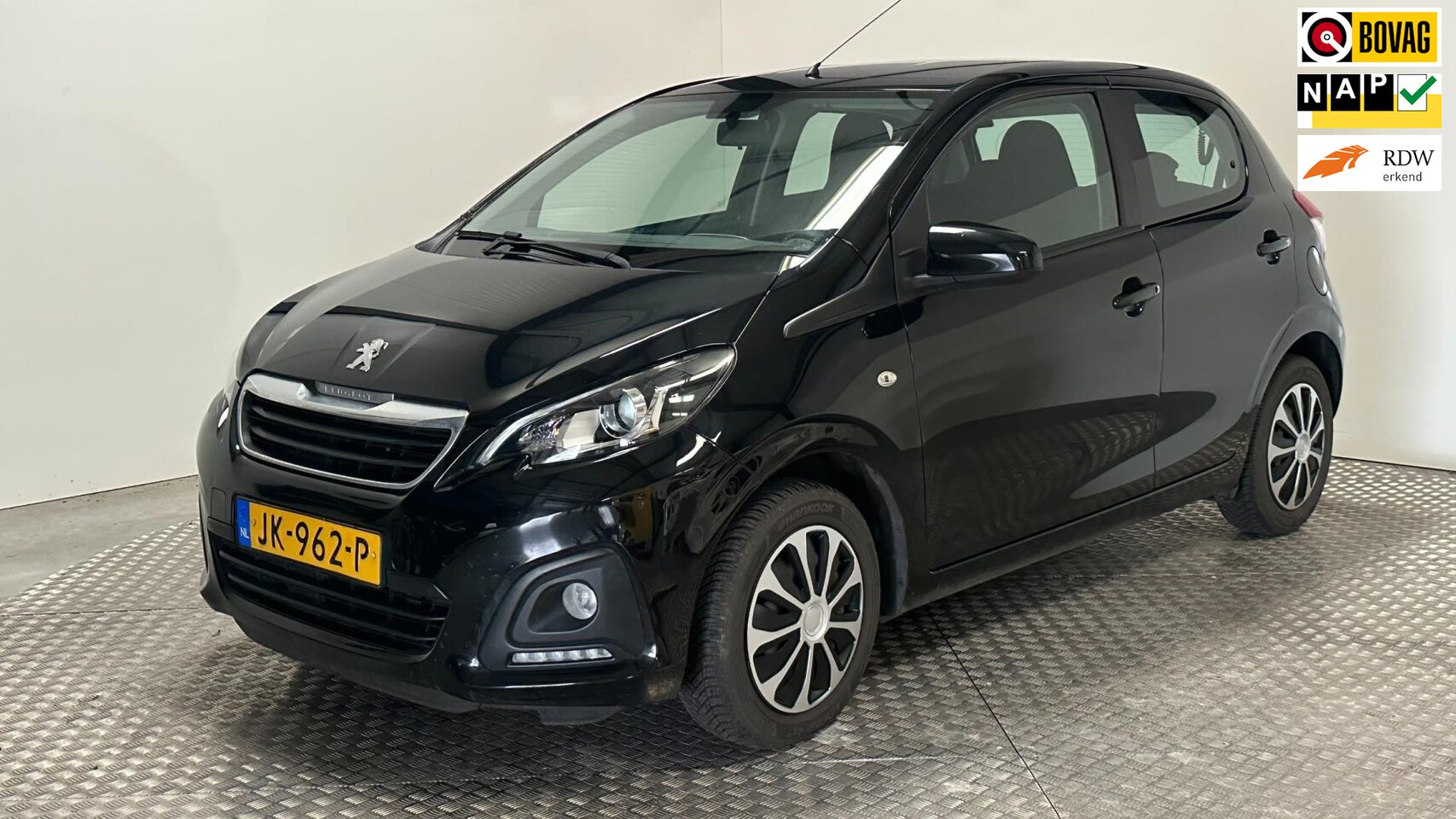 Peugeot 108 - 1.0 e-VTi Active benzine airco 5 deurs electrische ramen centrale vergrendeling - AutoWereld.nl