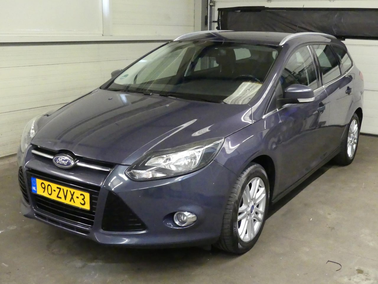 Ford Focus Wagon - 1.0 EcoBoost Titanium - Mooie auto! - Navigatie - AutoWereld.nl