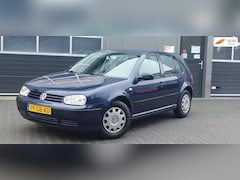 Volkswagen Golf - 1.4-16V Trendline - TRKHAAK - AIRCO - DISTR VV