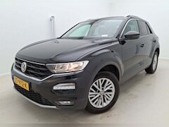 Volkswagen T-Roc - 1.0 TSI Style Business 116 PK | Navigatie | Parkeersensoren | Apple Carplay | Android Auto