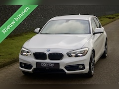 BMW 1-serie - 118i Sportline | Parelmoer Wit - Automaat