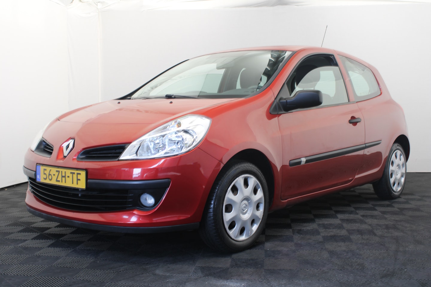 Renault Clio - 1.2-16V Special Line 1.2-16V Special Line - AutoWereld.nl