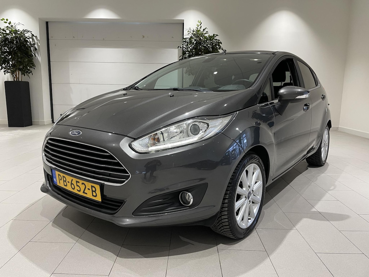 Ford Fiesta - 1.0 EcoBoost Candy Blue Edition 1.0 EcoBoost Candy Blue Edition 101 PK - AutoWereld.nl