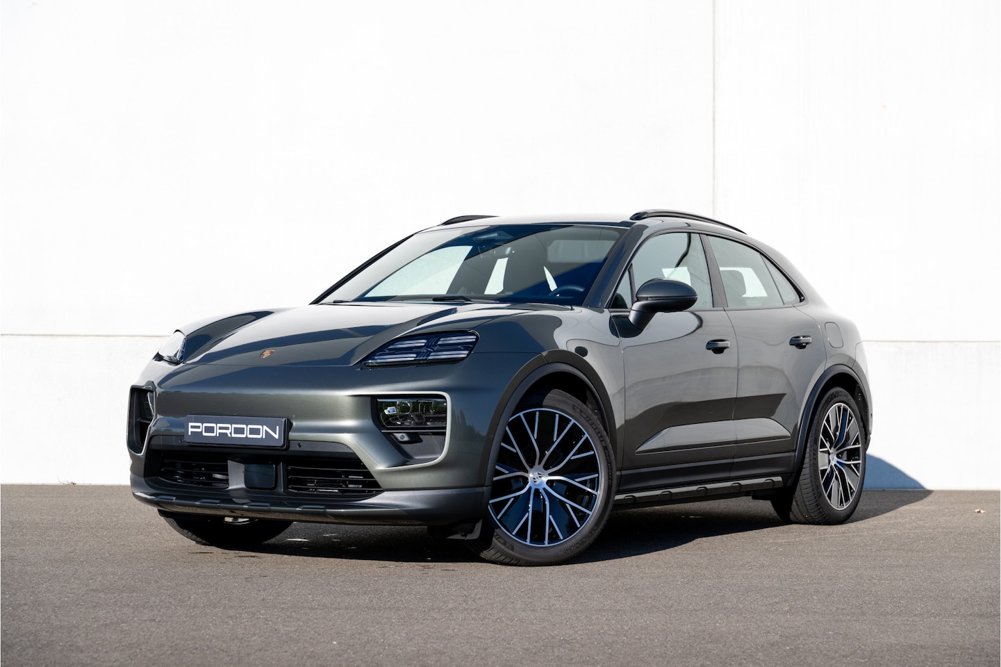 Porsche Macan - 4 100 kWh 4 100 kWh - AutoWereld.nl