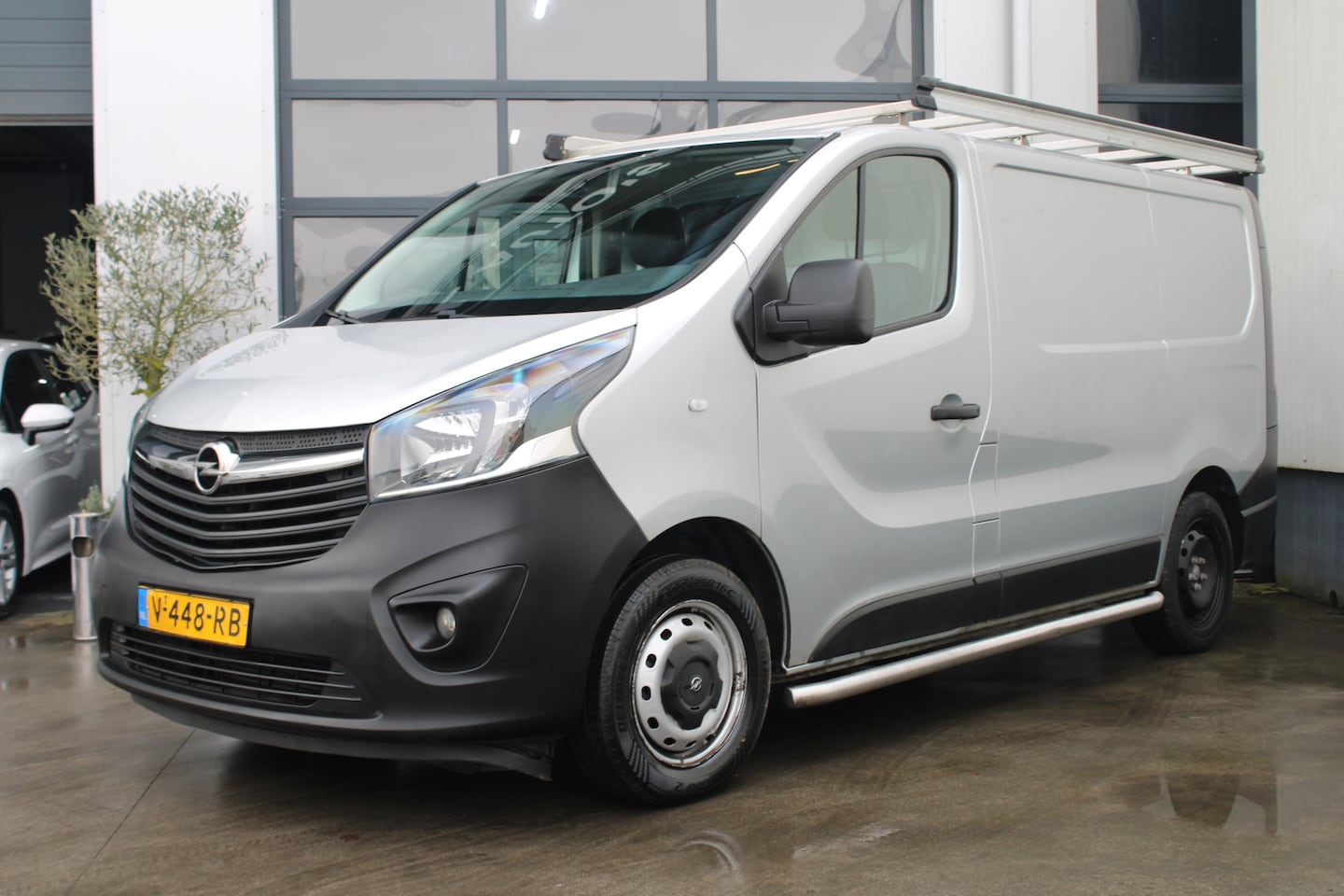 Opel Vivaro - 1.6 CDTI L1H1 Edition EcoFlex |Camera|Navi|Trekhaak| - AutoWereld.nl