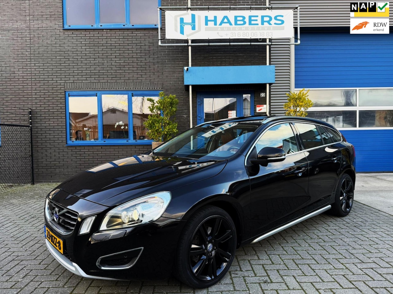 Volvo V60 - 2.0 D3 Summum 163PK|Navi|AUT|360Camera|StoelVW|Xenon|Memmory Seats|Kantel/Schuifdak|BLIS|A - AutoWereld.nl