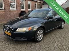 Volvo V70 - 1.6 T4 Limited Edition 180pk | Full Options