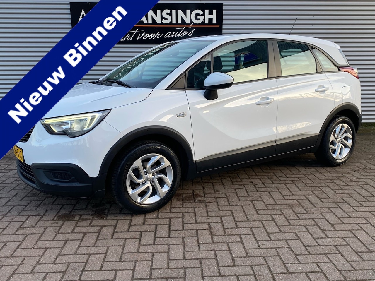 Opel Crossland X - 1.2 Edition | Airco | Hoge zit | Zeer lage km stand! | Ndl auto | Cruise control | LM Velg - AutoWereld.nl