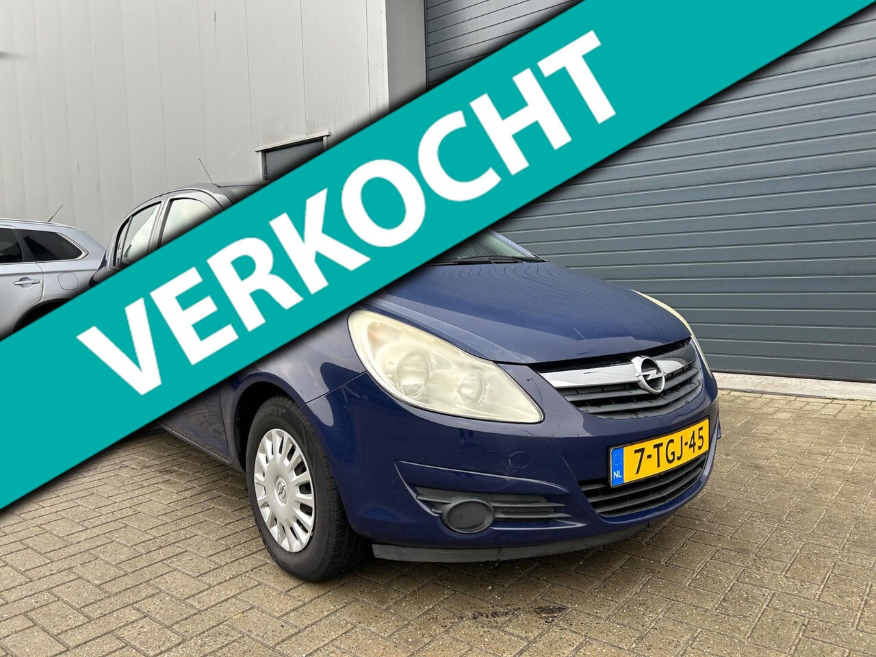 Opel Corsa - 1.4i 16V Edition AIRCO APK 5DRS 2010 - AutoWereld.nl