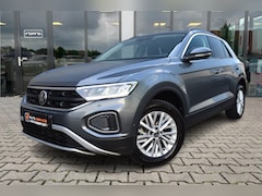 Volkswagen T-Roc - 1.0 TSI Life | LED | Navi | DAB | Fabrieksgarantie