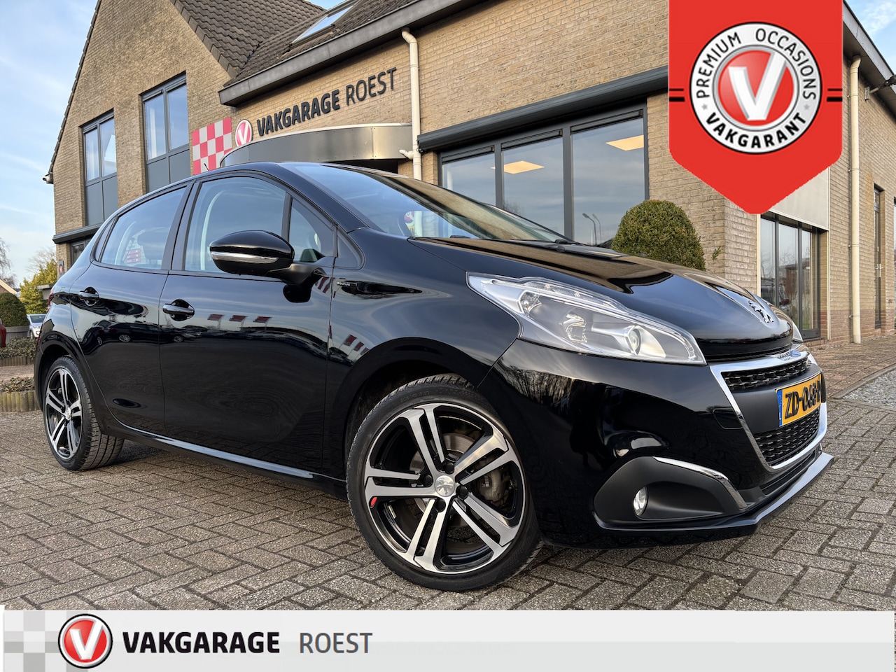 Peugeot 208 - 1.2 Signature Panoramadak / All-Seasons / Cruise control - AutoWereld.nl