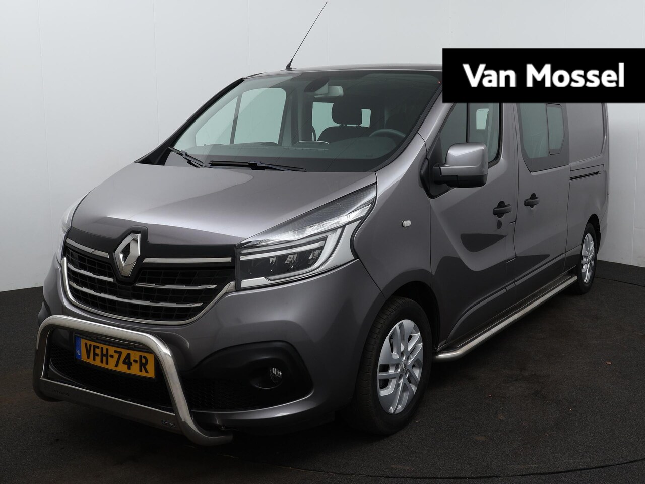 Renault Trafic - 2.0 dCi 170 T29 L2H1 DC Luxe | Automaat | Navigatie | Achteruitrijcamera - AutoWereld.nl