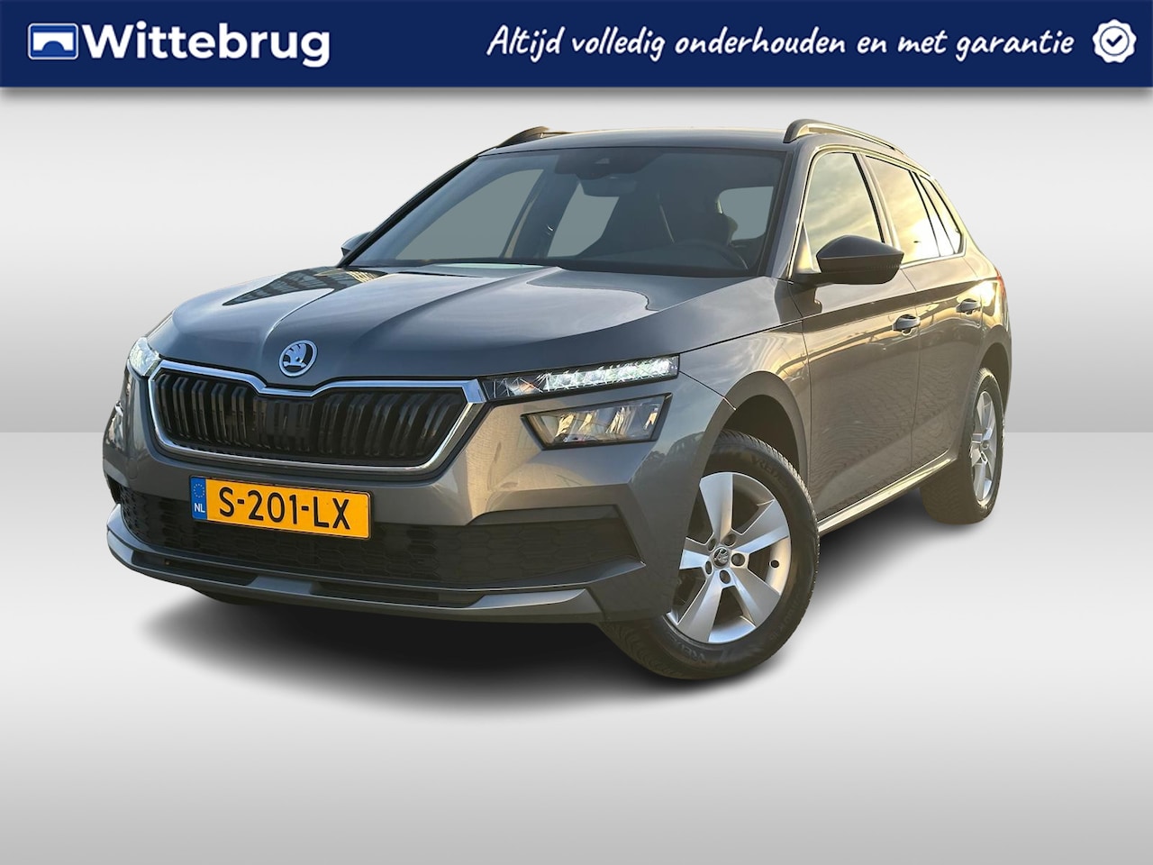 Skoda Kamiq - 1.0 TSI Sport Business / Digitaal dashboard / Navigatie / Parkeer sensoren achter / P4 - AutoWereld.nl