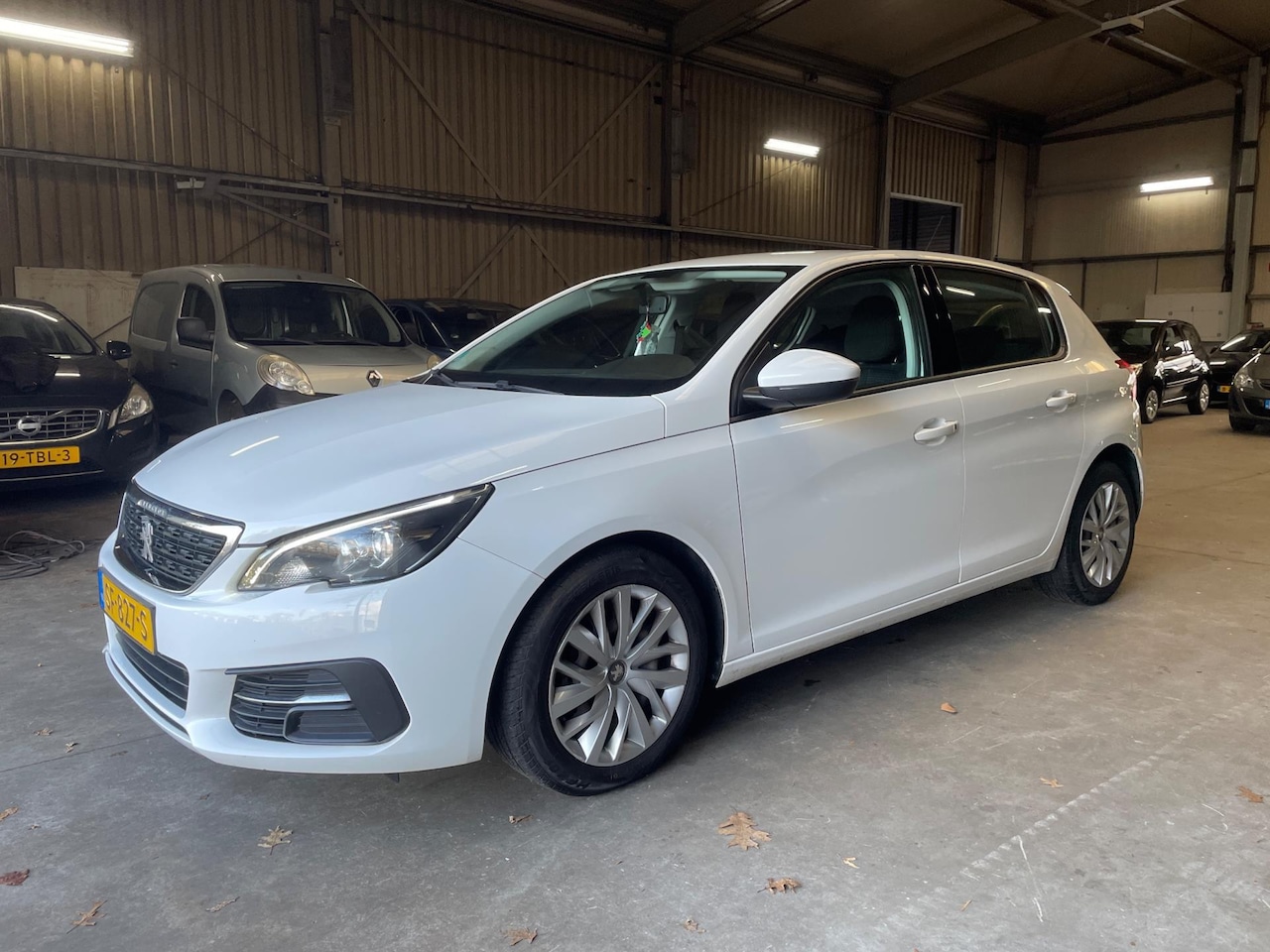 Peugeot 308 - 1.6 BlueHDi Blue Lease 1.6 BlueHDi Blue Lease - AutoWereld.nl