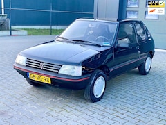 Peugeot 205 - 1.1 Accent ( N.A.P ) NIEUWE APK BIJ AFLEVERING