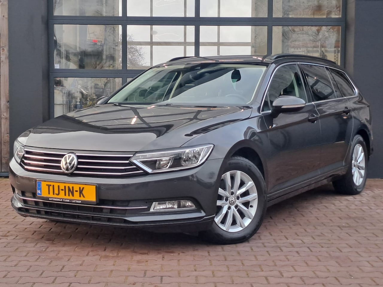 Volkswagen Passat Variant - 1.5 TSI Comfortline | DSG | ACC | Trekhaak | Virtual | Lane Assist | Stoelverwarming | Key - AutoWereld.nl