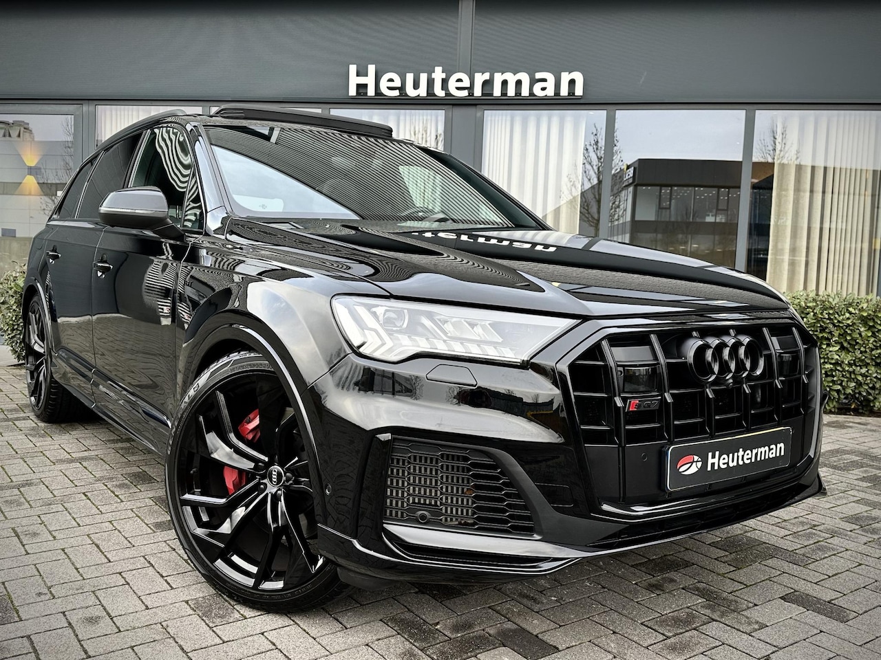 Audi SQ7 - V8 TDI S Line/ Grijs kenteken/ B&O/ Pano - AutoWereld.nl