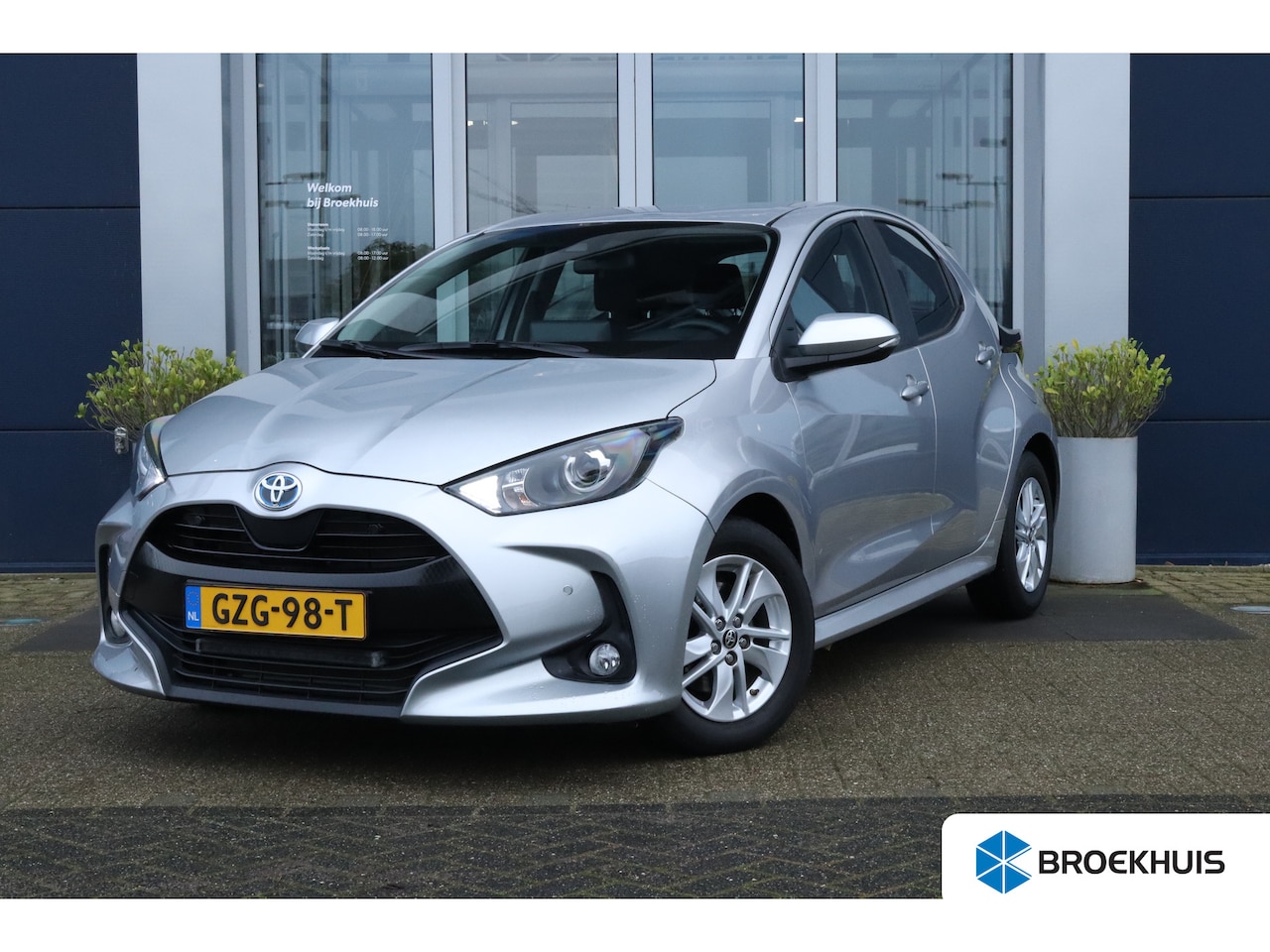 Toyota Yaris - 1.5 Hybrid Active 1.5 Hybrid Active - AutoWereld.nl