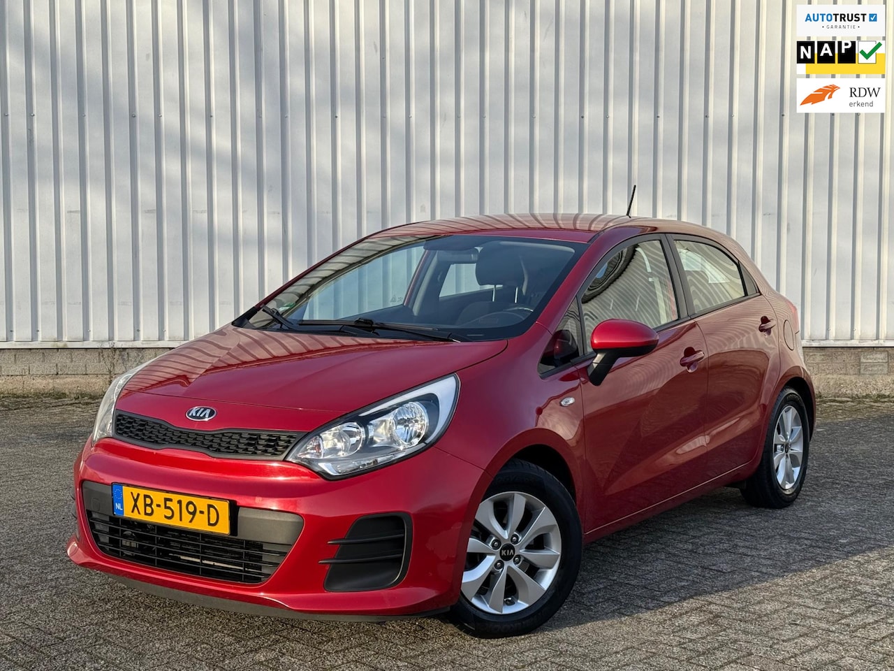 Kia Rio - 1.2 CVVT ComfortLine Airco,Navigatie,Camera,Onderhoudboekjes,EleketrischeRamen,5Deurs, Apk - AutoWereld.nl