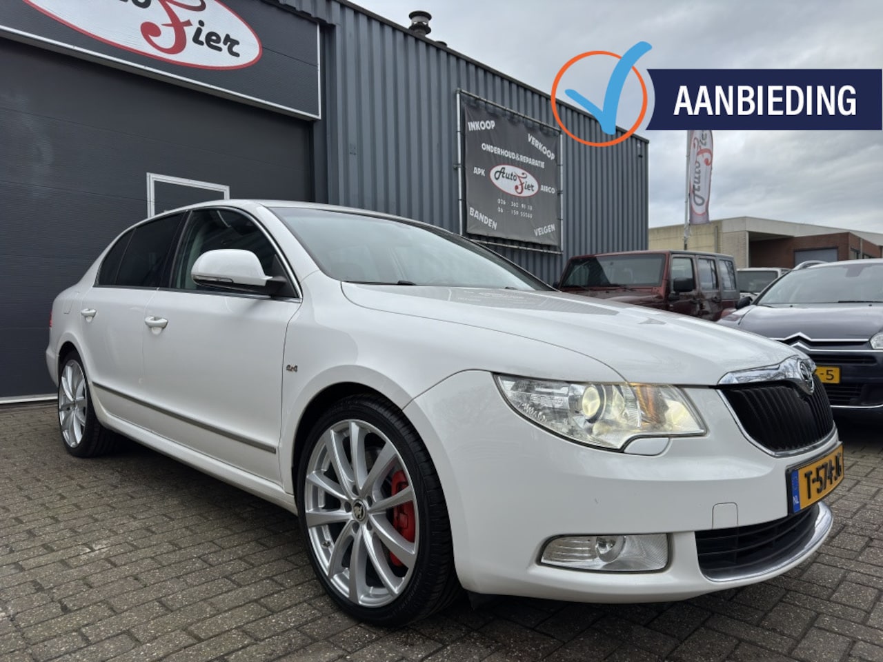 Skoda Superb - 3.6 FSI 4x4 Automaat/Youngtimer/Leer. - AutoWereld.nl