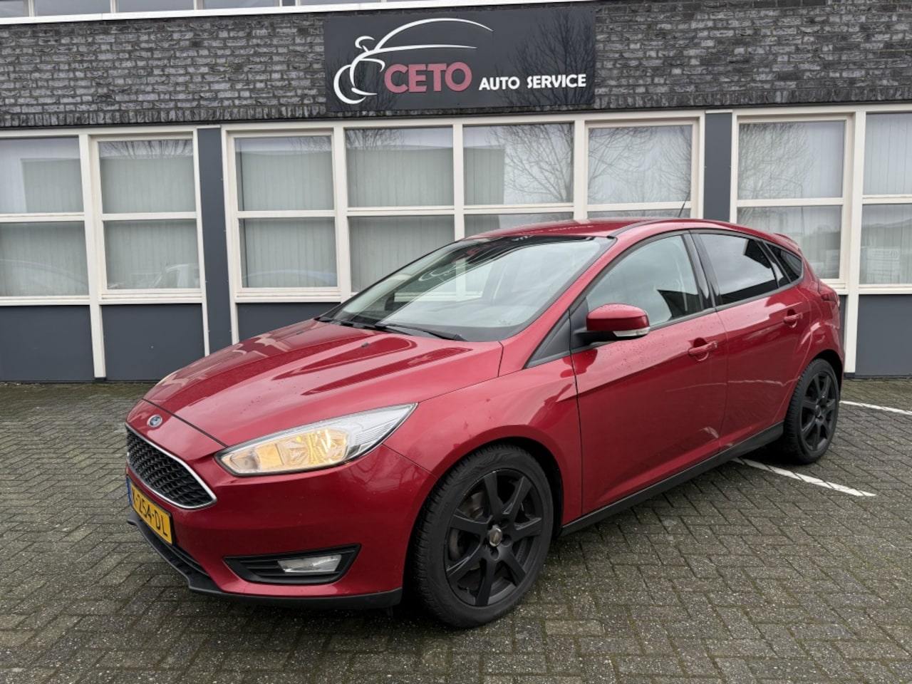 Ford Focus - 1.0 ecoboost Trend. 60dkm! - AutoWereld.nl