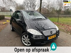 Mercedes-Benz A-klasse - 150 Classic | A150 1.5 |Apk 2026 | Hoge instap | Groot Pano + Lmv | Zeer nette auto