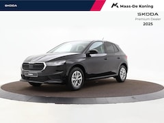 Skoda Fabia - Selection 1.0 70 kW / 95 pk TSI Hatchback 5 versn. Hand Lichtmetalen Velgen | Apple carpla