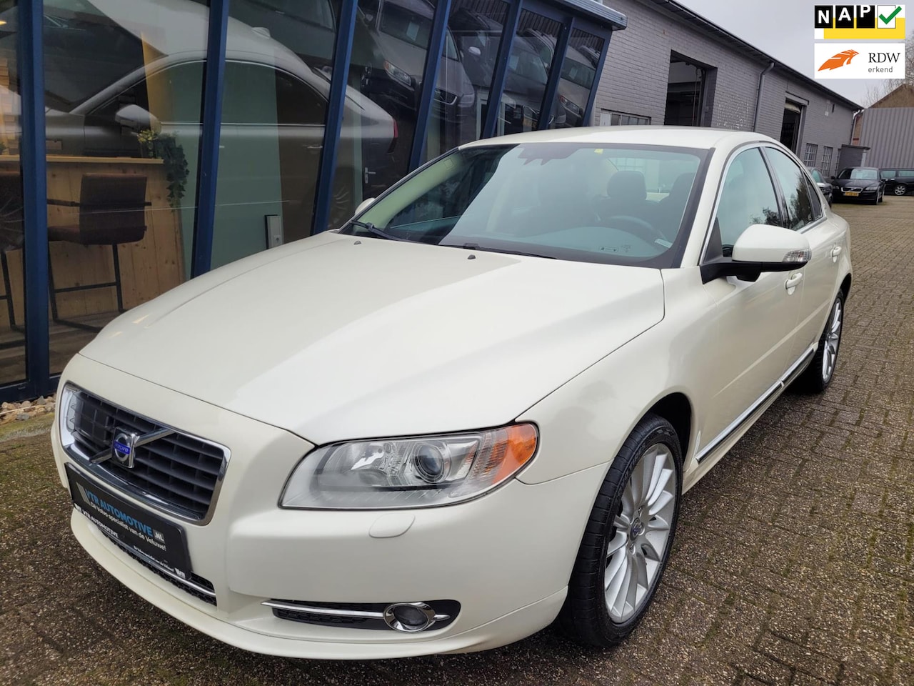 Volvo S80 - 3.0 T6 AWD Summum 285PK LEER / NAVI / Youngtimer - AutoWereld.nl