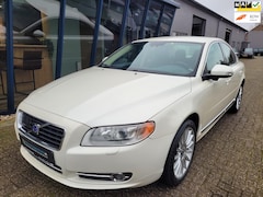 Volvo S80 - 3.0 T6 AWD Summum 285PK LEER / NAVI / Youngtimer