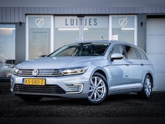 Volkswagen Passat Variant - 1.4 TSI GTE I Pano-dak I Trekhaak I Camera I Elek-Aklep I Carplay I Virtual-cockpit I NL-a