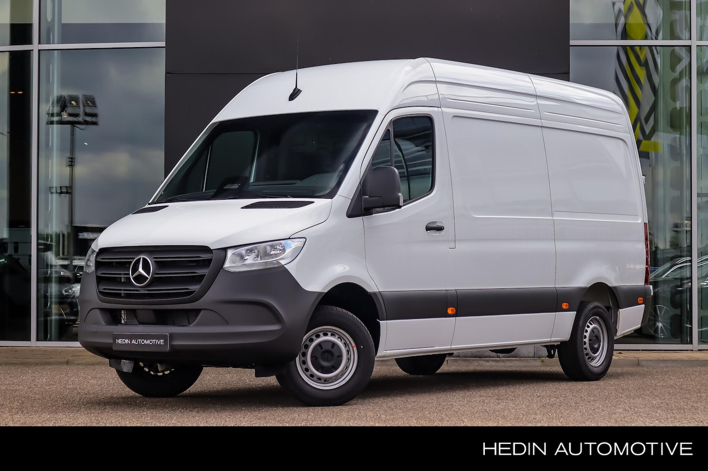 Mercedes-Benz Sprinter - 311 L2 Automaat RWD Base | BPM Vrij | Smartphone Integratie Pakket | Trekhaak - AutoWereld.nl