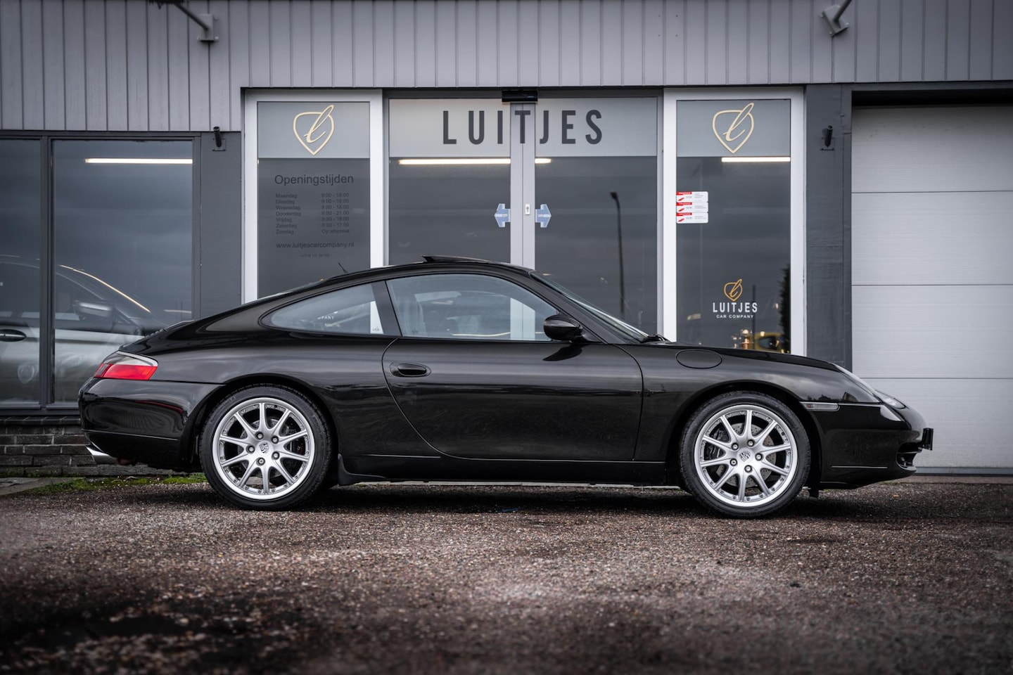 Porsche 911 - - 996 3.4 Coupé Carrera I Schuifdak I Leder I Goed-onderhouden - AutoWereld.nl