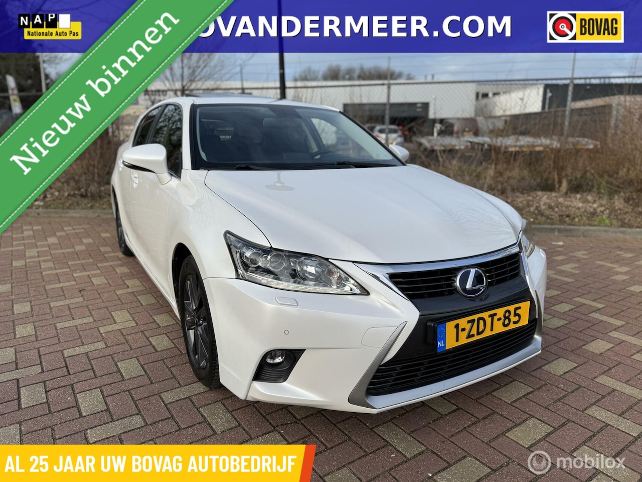 Lexus CT 200h - Luxury Line - AutoWereld.nl