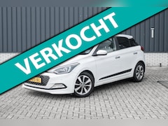 Hyundai i20 - 1.4i Dynamic XL*Panorama*Automaat*Leder