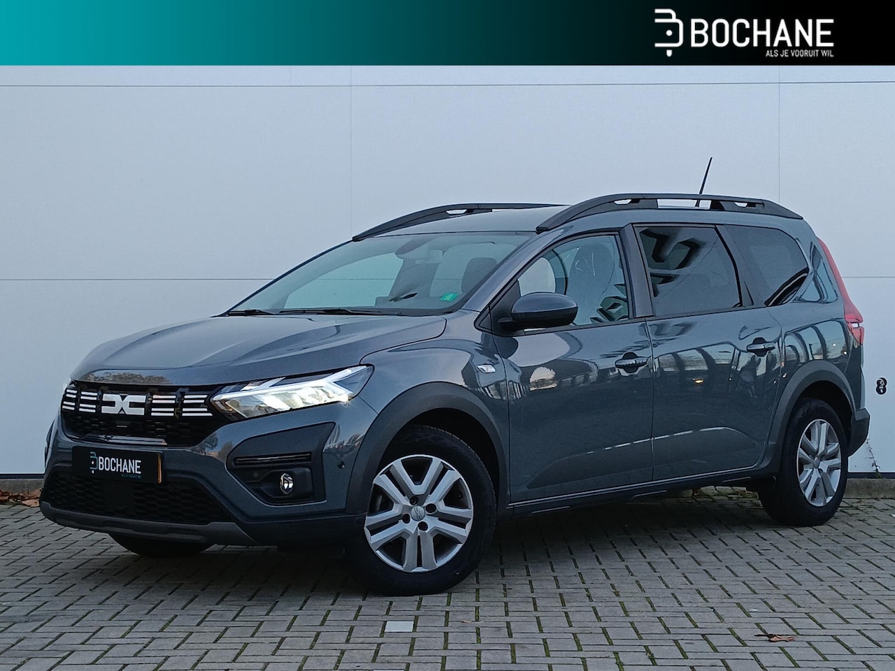 Dacia Jogger - 1.0 TCe 110 Expression 7p. Navigatie / Parkeersensoren + Camera / Multifunctionele Dakrail - AutoWereld.nl