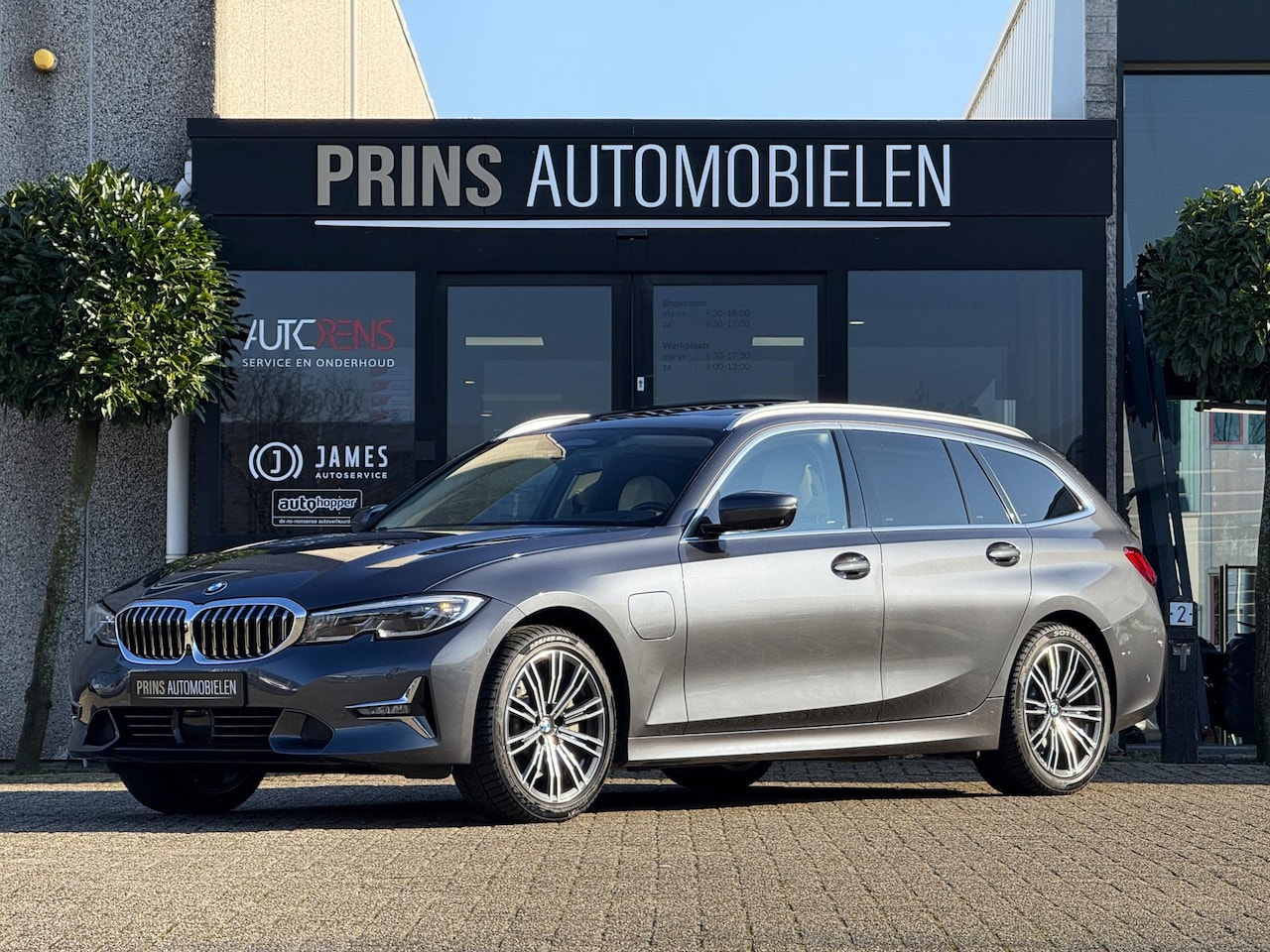 BMW 3-serie Touring - 330e Pano|Laser|Dr.Ass.|Leder|Keyless - AutoWereld.nl