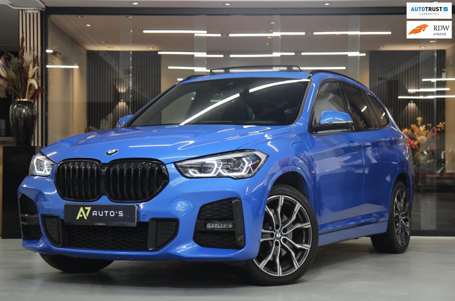 BMW X1 - XDrive25e High Executive/PANO/LEER/HEAD-UP/VOL - AutoWereld.nl