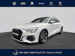 Audi A3 Limousine - 30 TFSI 110pk S edition / Panoramadak / Optiekpakket zwart / Achteruitrijcamera