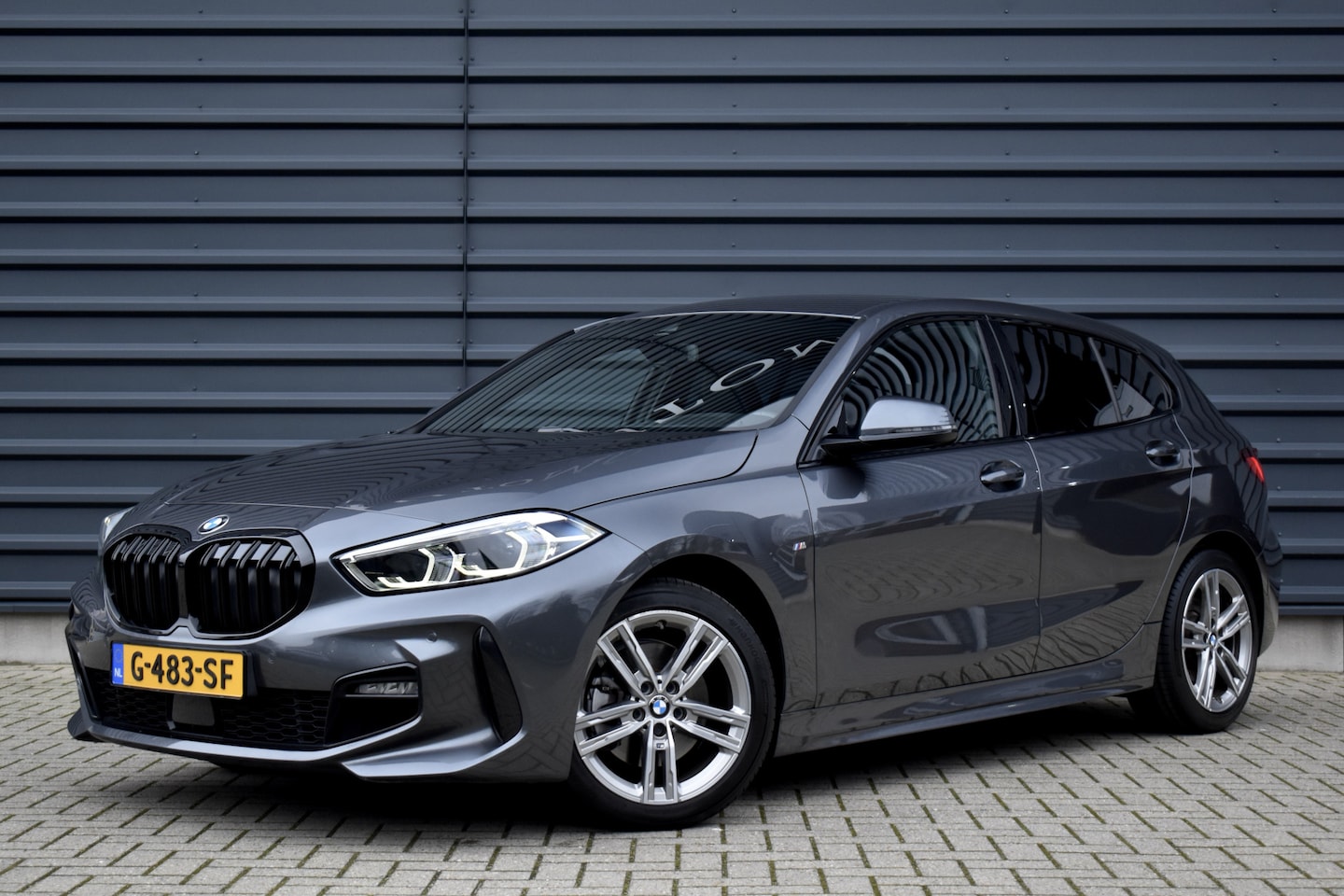 BMW 1-serie - 118i M Sport | Donker Getint Glas | Live Cockpit Pro | Sfeerverlichting | Orig. NL | - AutoWereld.nl