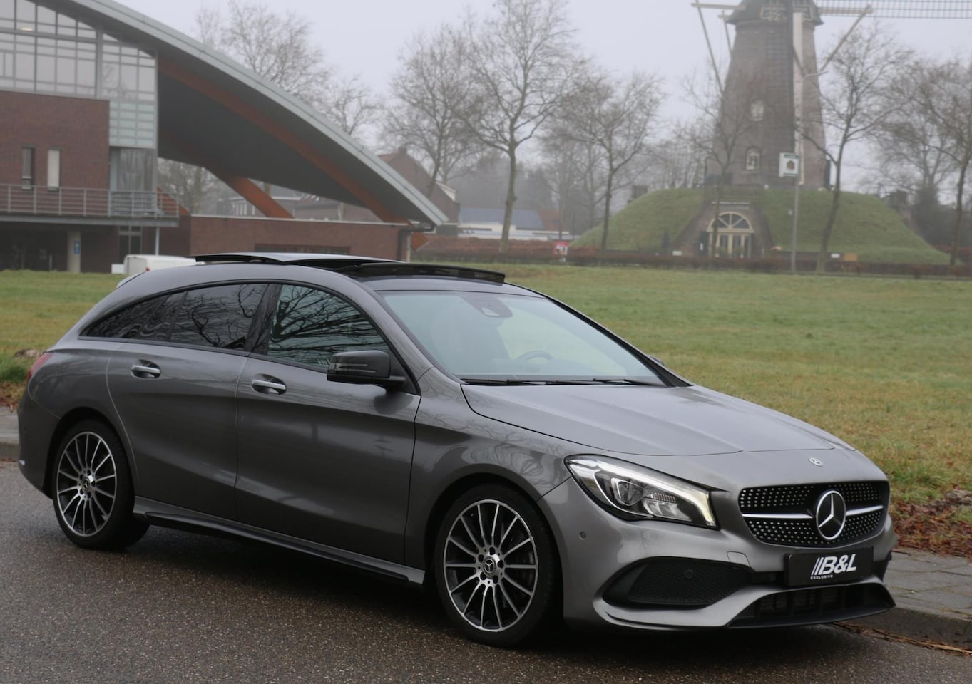 Mercedes-Benz CLA-klasse Shooting Brake - 220 4MATIC 7G-Tronic Aut Full Option 1e eigenaar Distronic Panoramadak Trekhaak Camera Alc - AutoWereld.nl