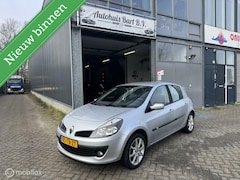 Renault Clio - 1.6-16V Exception Airco Nieuwe APK NAP Rapport